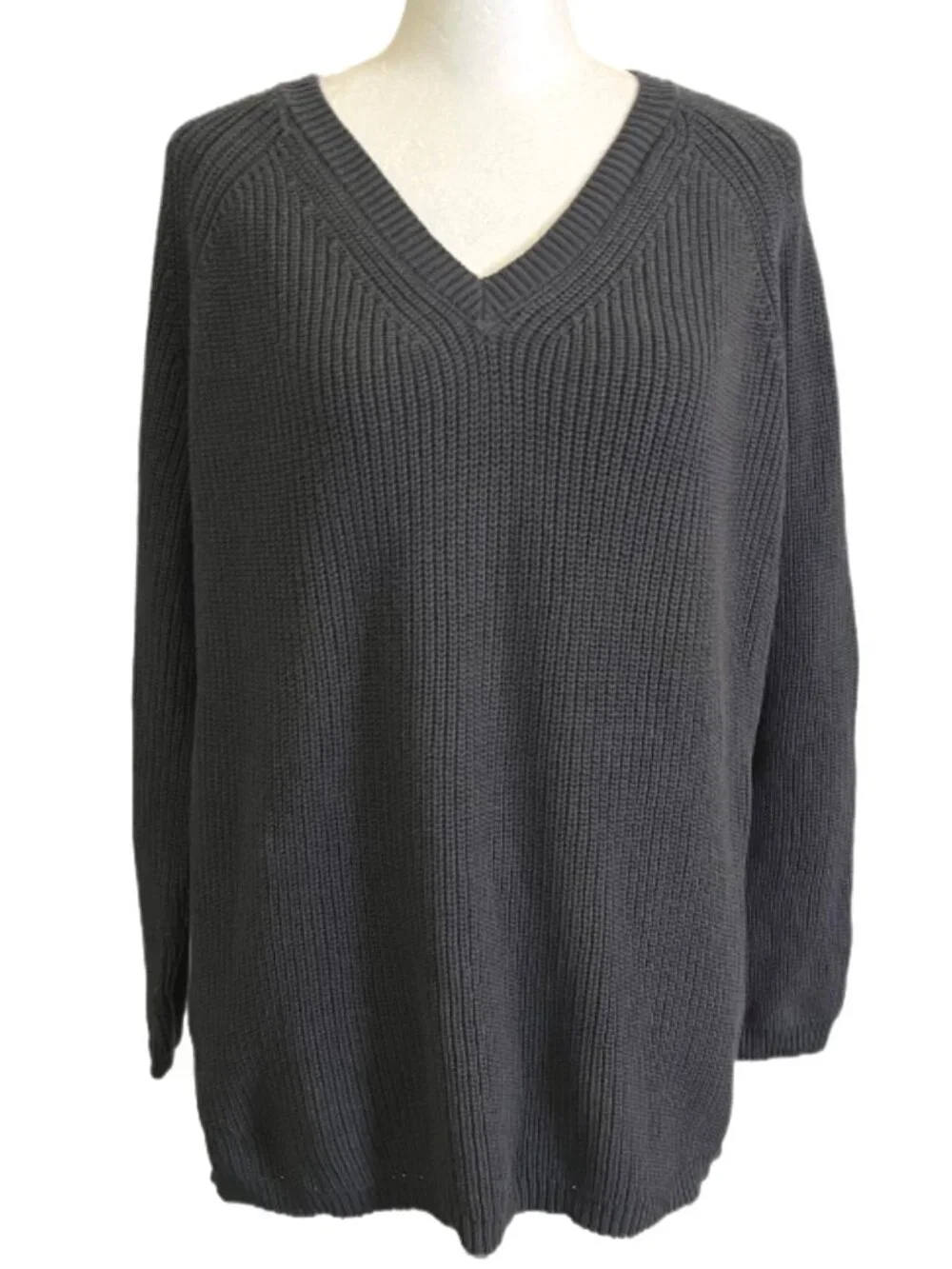 Michael Kors (MK) Metric Knits V-Neck Pullover Sweater Charcoal Gray Size L NWT